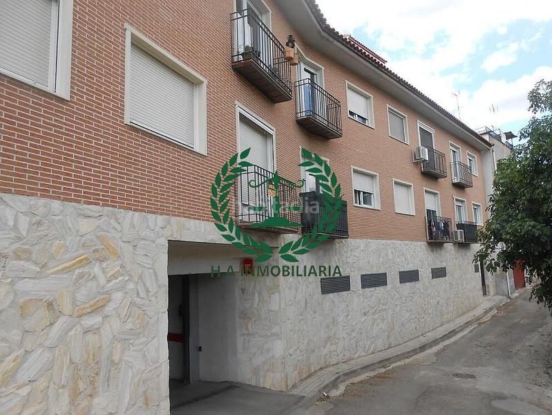 Foto ba5e2439-e82c-42cb-a5da-b5da24460606. Car parking in Vellón (El)