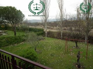 Chalet en Pedrezuela. Espectacular chalet independiente a solo 5 km de pedrezuela
