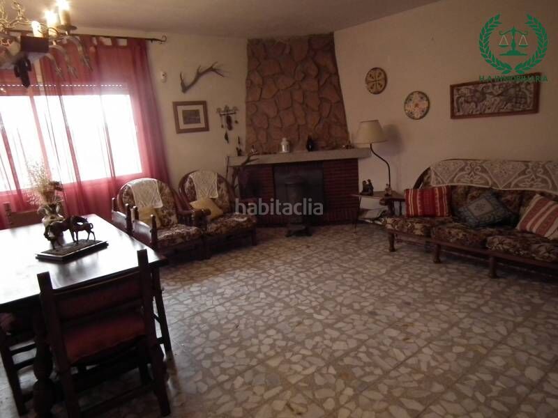 Foto e8e201a3-72fe-401a-b951-cfffec203efd. Chalet mit heizung parking in Pedrezuela