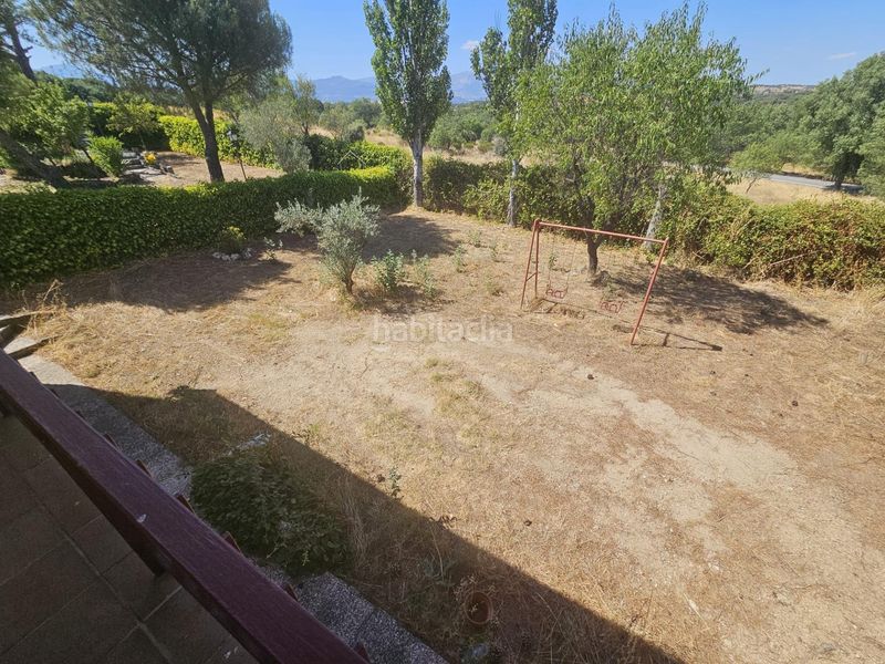 Foto f97adf42-9cc3-4ae1-8563-03a887cc31fc. Chalet mit heizung parking in Pedrezuela