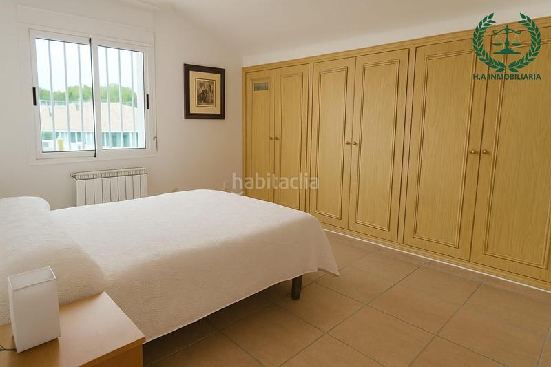 Foto c71d9a40-f9af-4a7f-b4a9-ef7032b91797. Chalet con parcheggio in Pedrezuela