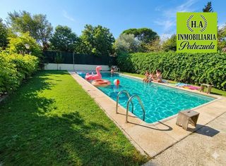 Chalet in Pedrezuela. Chalet independiente en el molar  ideal inversión con alquiler a