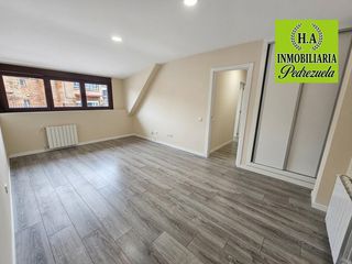 Appartement à Pedrezuela. Acogedor piso con plaza de garaje y ascensor en pedrezuela
