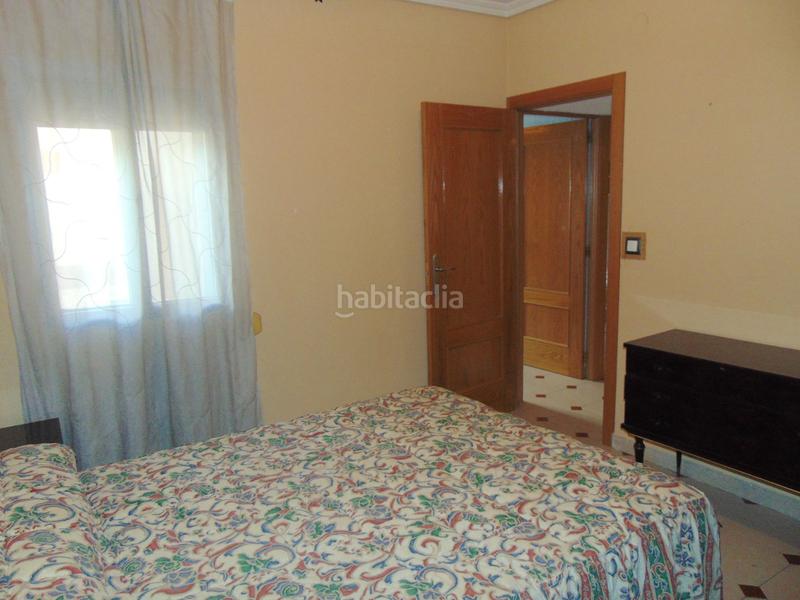 Foto bc5942db-e1da-4d6d-b8b9-66ea83d38e78. Piso  de tres dormitorios en zona de Universidad. en Getafe