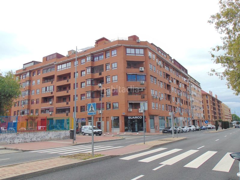 Foto f55a6975-7d2c-4559-8277-f60a45c1634d. Àtic amb calefacció aparcament piscina a El Nido-Fuentes Parla