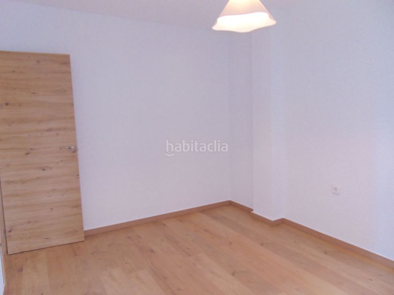 Foto 2a028411-7bda-464f-96f5-ad7f3393db36. Pis a Pintores-Ferial Parla