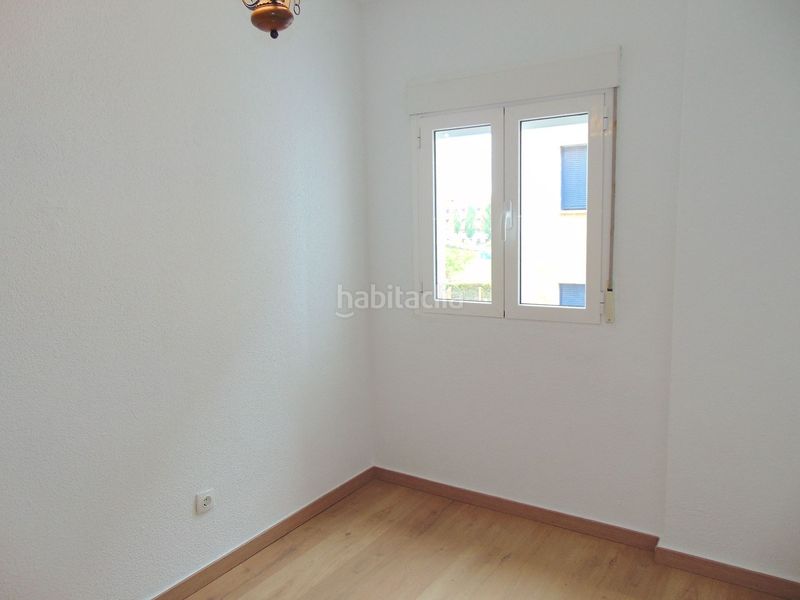 Foto 3f147745-e533-4017-b847-a9928bff8321. Pis a Pintores-Ferial Parla