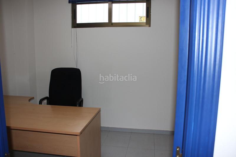 Foto 0db5b564-3214-4fd3-98e1-54f27ffff131. Location local commercial avec chauffage dans La Cañadilla Rozas de Madrid (Las)