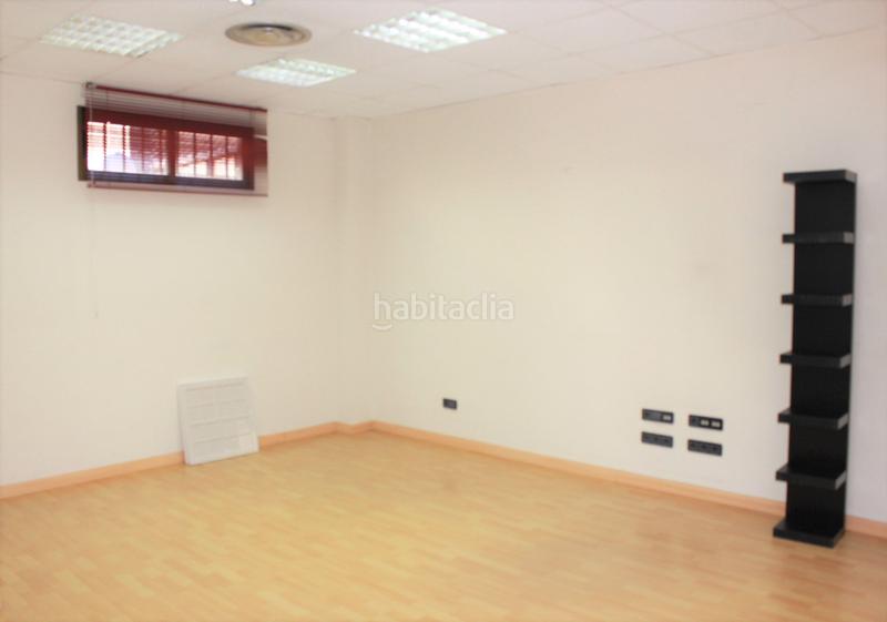 Foto 07fec673-2890-4fd4-b540-0ba9e2298b7c. Location local commercial dans calle santander 6 dans Rozas de Madrid (Las)