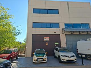 Location Btiment  usage industriel en Calle de estrasburgo 5. Nave industrial en alquiler reformada, situada en el polgono eu
