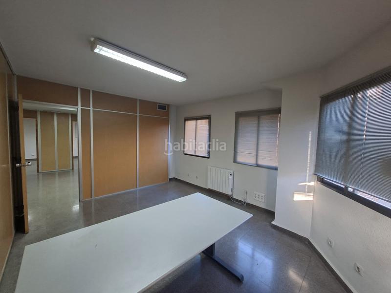 Foto 759eaebe-7b2b-4197-b28b-2c3b468f23a6. Miete büro mit heizung in Alto de la Jabonería Rozas de Madrid (Las)