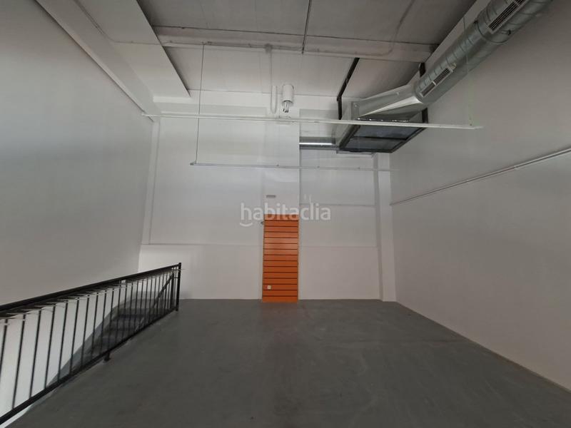 Foto 3cb1eb74-c2a9-4bb7-99a4-b9f1cdbedaf6. Lloguer local comercial a calle mónaco 49 a Europolis Rozas de Madrid (Las)