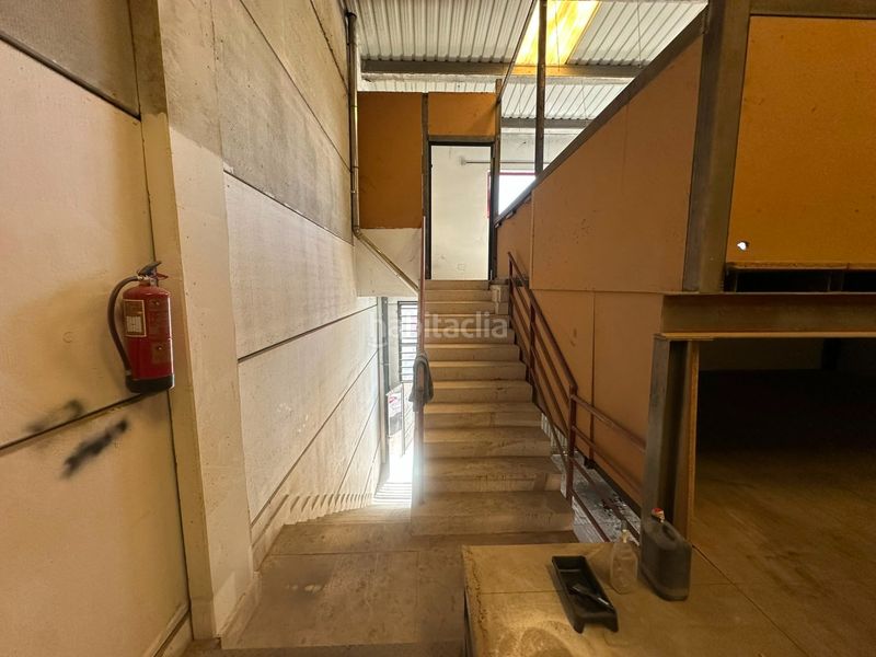 Foto d6b86e50-7618-48ef-b2bd-6a5e2178219f. Location bâtiment à usage industriel dans calle salzburgo 3 dans Rozas de Madrid (Las)