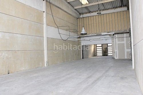 Foto 29864a9f-5f5b-4eba-9097-8df4247942e3. Location bâtiment à usage industriel dans calle edimburgo 8 dans Rozas de Madrid (Las)