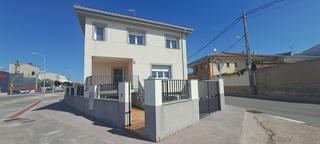 Chalet à Avenida de madrid 2