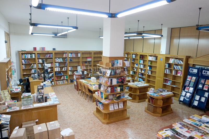 Foto 3f8cf17e-5597-49cc-91ef-483486c807d0. Local comercial magnifico local en el centro en Universidad-Malasaña Madrid