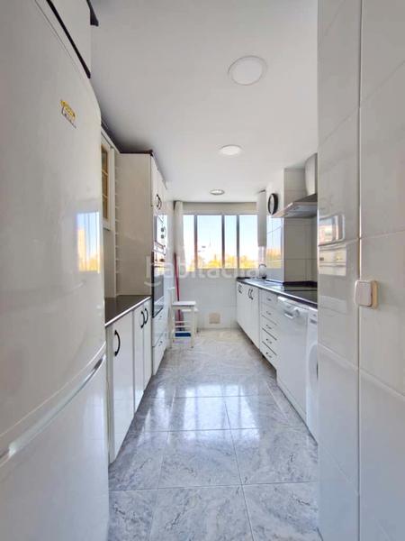 Foto 2bb7fa28-027a-4b5f-ab5b-16f58233edf6. Piso en Las Águilas Madrid