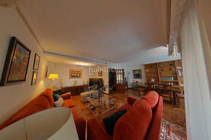 Foto 074725f1-1a0b-4aba-a778-70e2c306f20e. Semi detached house with fireplace heating parking pool in Pozuelo de Alarcón