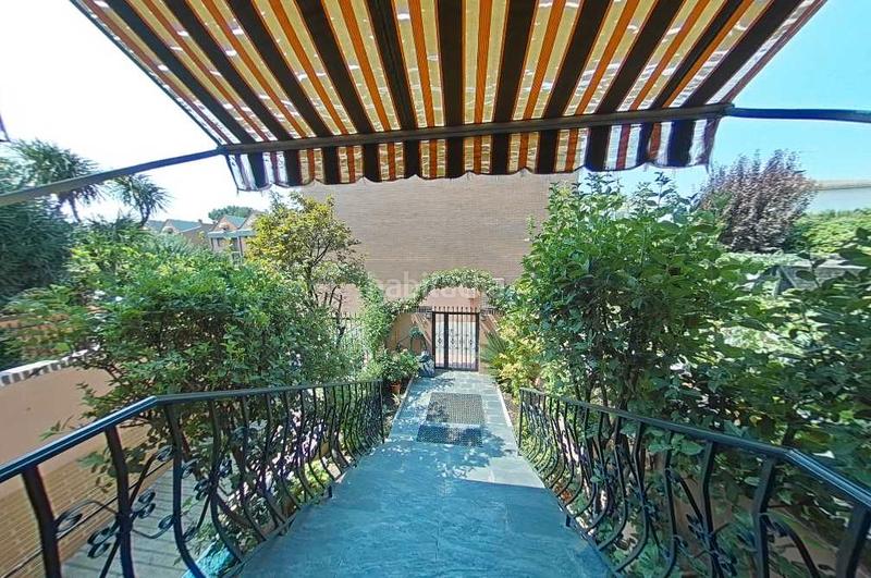 Foto 2bcc0d0e-0fbf-4f4d-8f70-54d6e7e4621a. Semi detached house with fireplace heating parking pool in Pozuelo de Alarcón