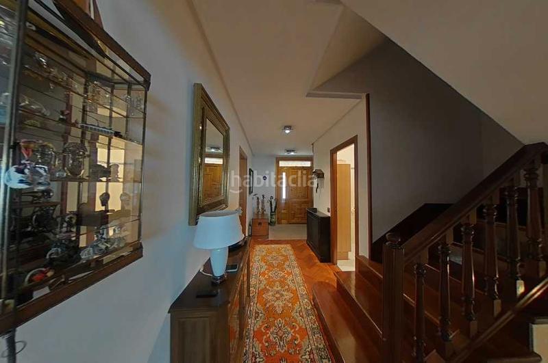 Foto 2c5dcc21-0b47-4078-af38-65e0c29391a4. Semi detached house with fireplace heating parking pool in Pozuelo de Alarcón