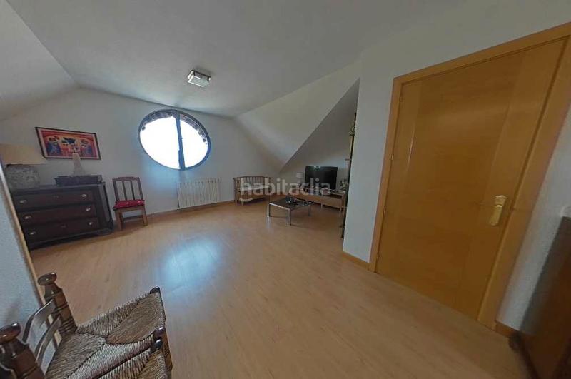 Foto 42c0e027-6ab0-4ed0-998d-4dfd78e4081d. Semi detached house with fireplace heating parking pool in Pozuelo de Alarcón