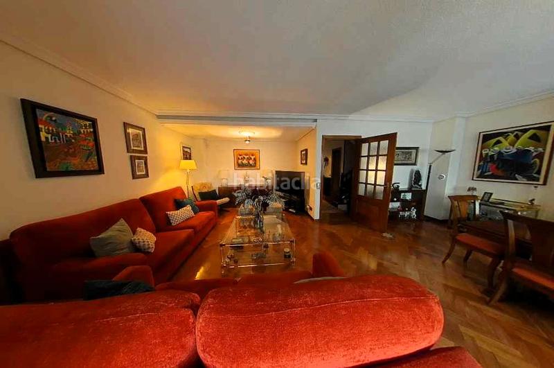 Foto 63639e7f-373e-4d5e-8225-1f61c322184a. Semi detached house with fireplace heating parking pool in Pozuelo de Alarcón