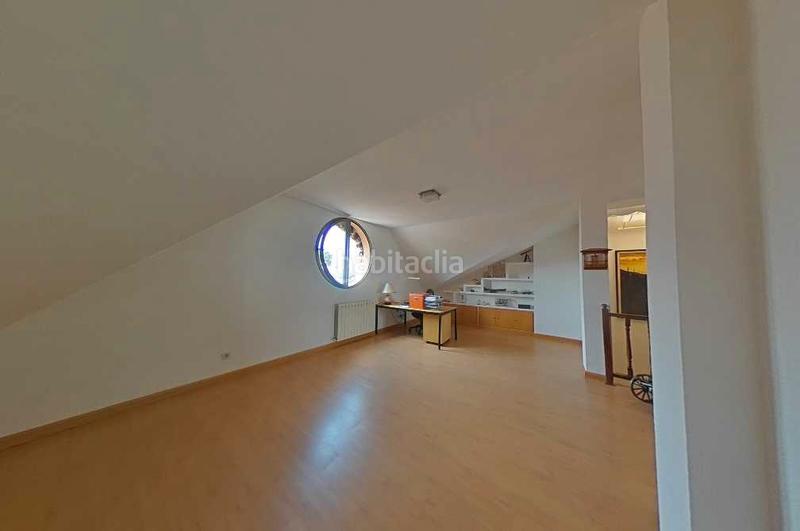 Foto 83560c61-ed15-446e-8893-569280226bf7. Semi detached house with fireplace heating parking pool in Pozuelo de Alarcón