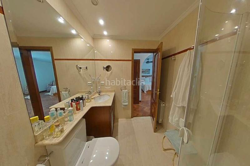 Foto 9343fad5-23f2-45cc-b865-7038a7f165fb. Semi detached house with fireplace heating parking pool in Pozuelo de Alarcón