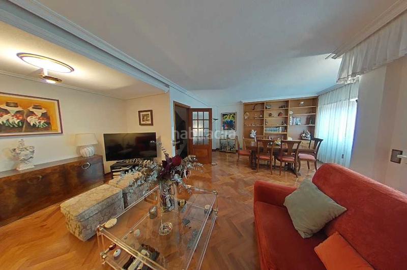 Foto b81ed547-e690-41ec-984f-1e7b8cd1aabf. Semi detached house with fireplace heating parking pool in Pozuelo de Alarcón