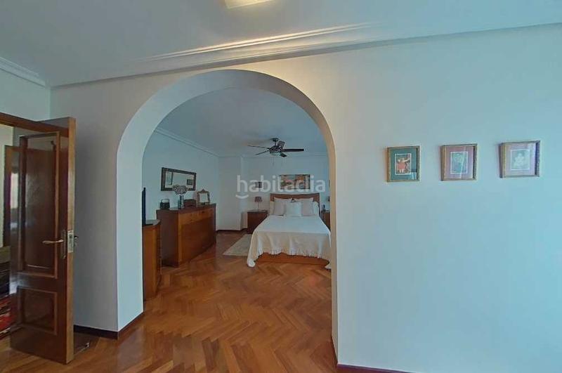 Foto ffb2a76e-9e07-40e8-9f05-e4631faf6929. Semi detached house with fireplace heating parking pool in Pozuelo de Alarcón