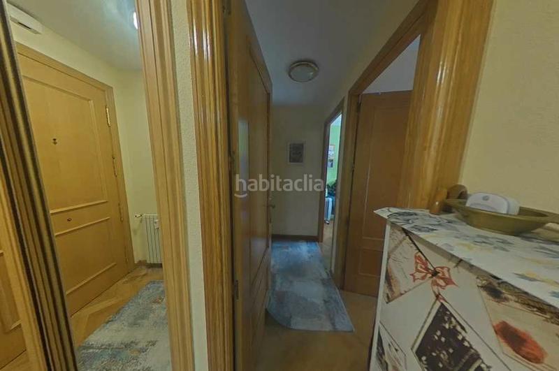 Foto 121eb29c-c4f4-40ff-90dd-f6843f4080db. Piso samar gestion vende . piso de 2 dormitorios. plaza de garaje. piscina. ascensor. zona centro. ver en Majadahonda