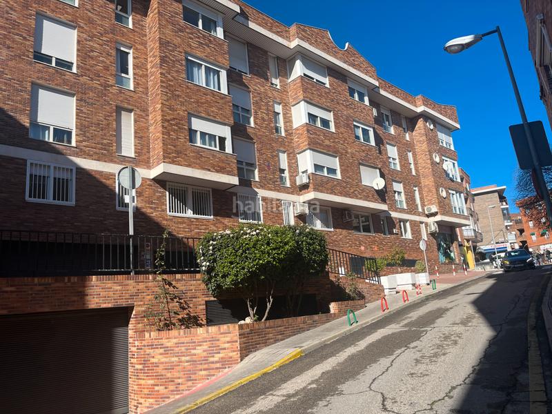 Foto 98a2ef2c-3ad7-4ab6-b1e6-cef44b9bd1cd. Piso samar gestion vende . piso de 2 dormitorios. plaza de garaje. piscina. ascensor. zona centro. ver en Majadahonda