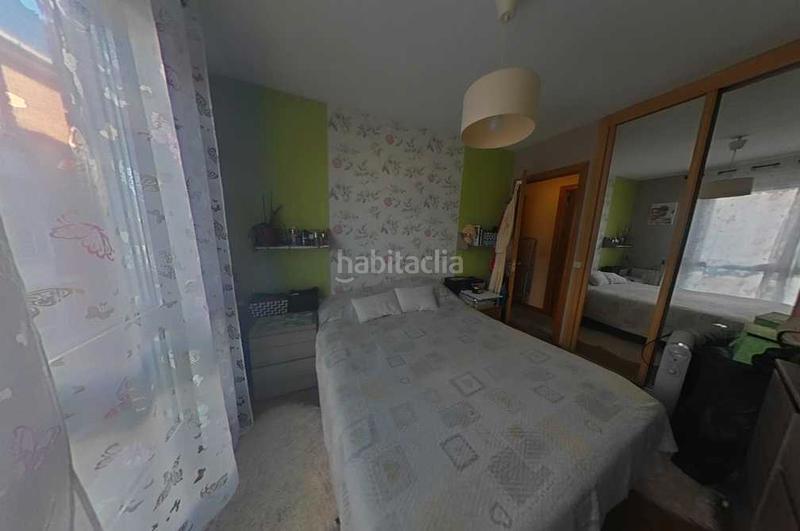 Foto 9a2ebcc1-5b27-4609-ad51-e02a83806a98. Piso samar gestion vende . piso de 2 dormitorios. plaza de garaje. piscina. ascensor. zona centro. ver en Majadahonda