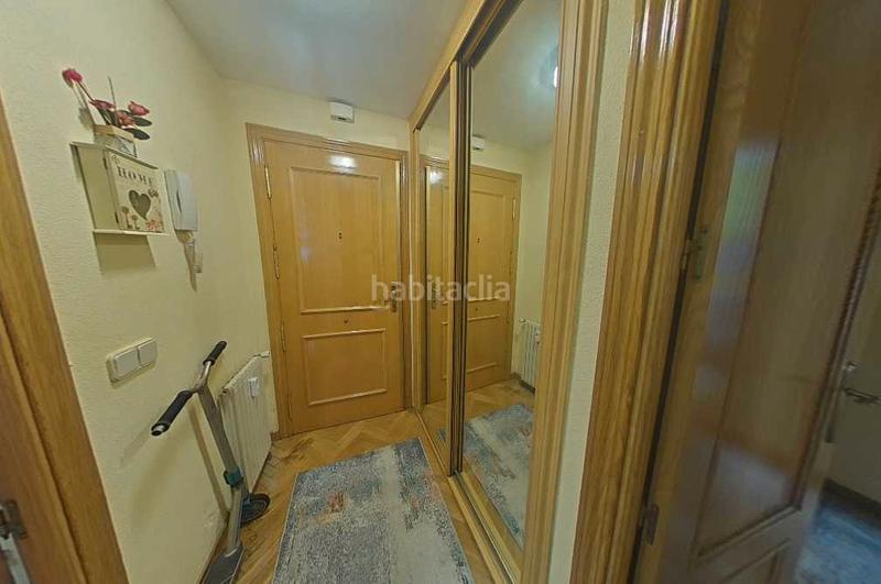 Foto d70570f3-ab4c-477b-903d-a319891474f6. Piso samar gestion vende . piso de 2 dormitorios. plaza de garaje. piscina. ascensor. zona centro. ver en Majadahonda