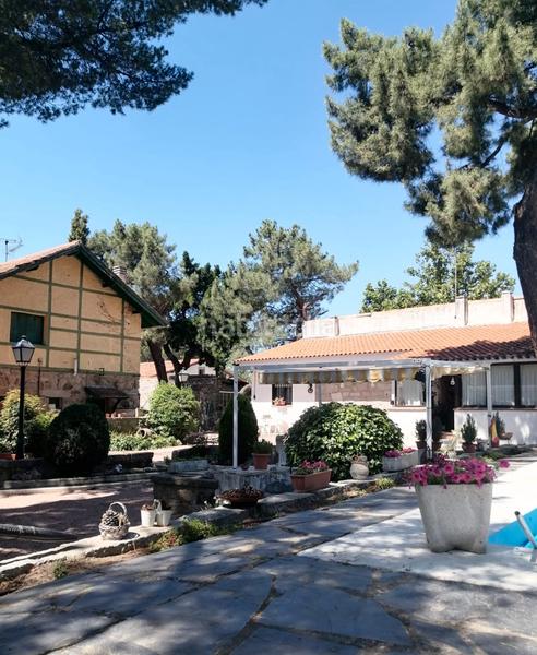 Foto a221305e-c90c-48d0-94bf-e8db530793c2. Xalet amb aparcament piscina a Alpedrete