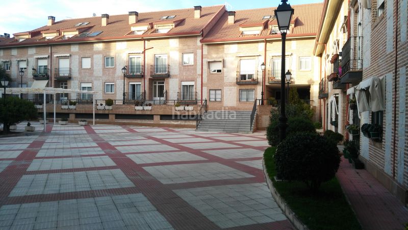 Foto 0a26167a-9c99-4a71-aba3-d798533af535. Dúplex amb calefacció aparcament a Alpedrete