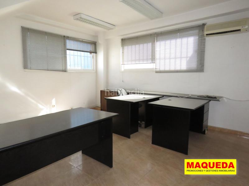 Foto 0a5784d2-79c2-4a35-b4df-98a9c3b96a7e. Industrial building in calle de la electricidad 5 in Leganés