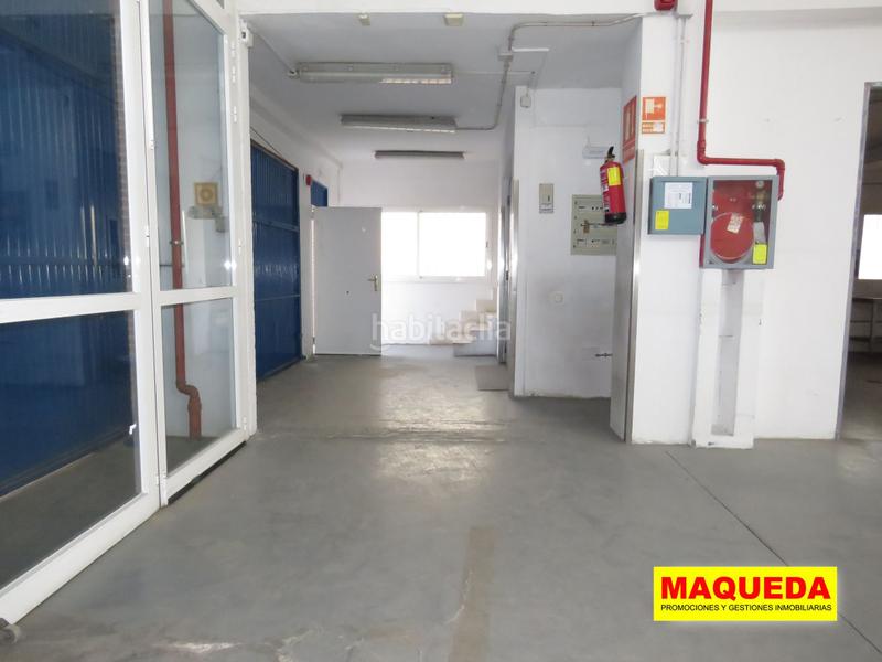 Foto 6d7de764-3b98-403a-b93d-efb8a3ff611d. Industrial building in calle de la electricidad 5 in Leganés