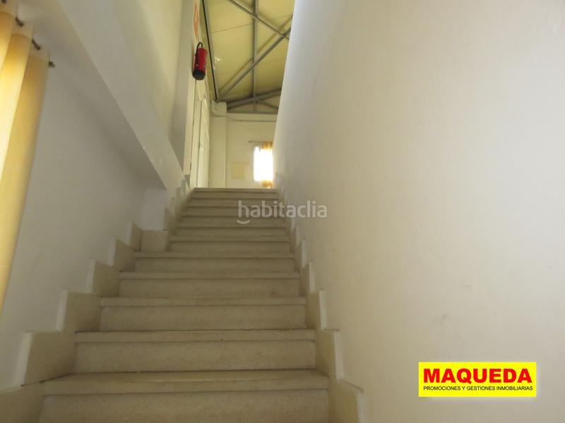 Foto 7aeff980-356b-42d0-bb22-30a75d196d2e. Industrial building in calle de la electricidad 5 in Leganés