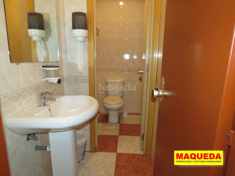 Foto b703fda8-3ce1-490a-a3cc-a9a6c2adb7e5. Industrial building in calle de la electricidad 5 in Leganés