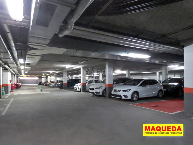 Foto a395df33-8ace-46c8-b6f1-239f38606357. Alquiler parking coche en calle iguazú 3 plaza de garaje con sistema de videovigilancia en Alcorcón