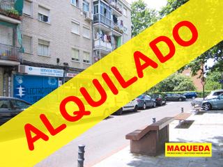 Location Local commercial à Travesía cisneros 3. Local comercial en alquiler en pleno centro de alcorcón - junto
