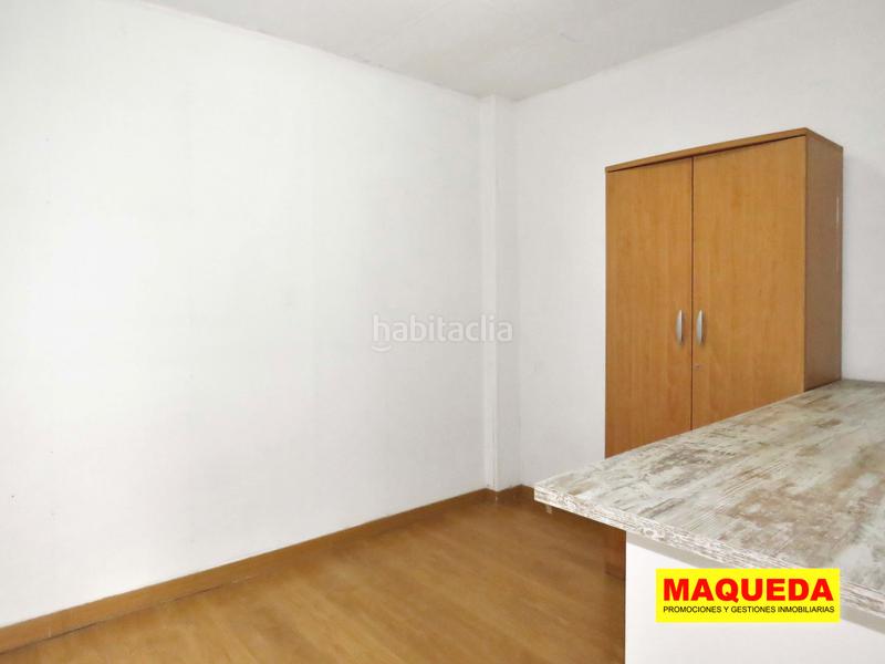 Foto bada9b6f-1077-4265-b66d-a8079a3498f1. Location local commercial dans calle referéndum de viña grande 28 dans Alcorcón