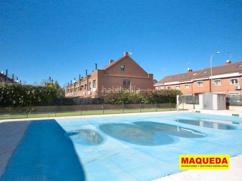 Foto cd63a4c0-6bdf-498f-b510-ae95b777915c. Casa pareada chalet pareado en venta en prado santo domingo, en Alcorcón