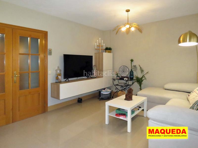 Foto d62197a7-439b-49c1-bc6b-38f0b130d2e1. Casa pareada chalet pareado en venta en prado santo domingo, en Alcorcón