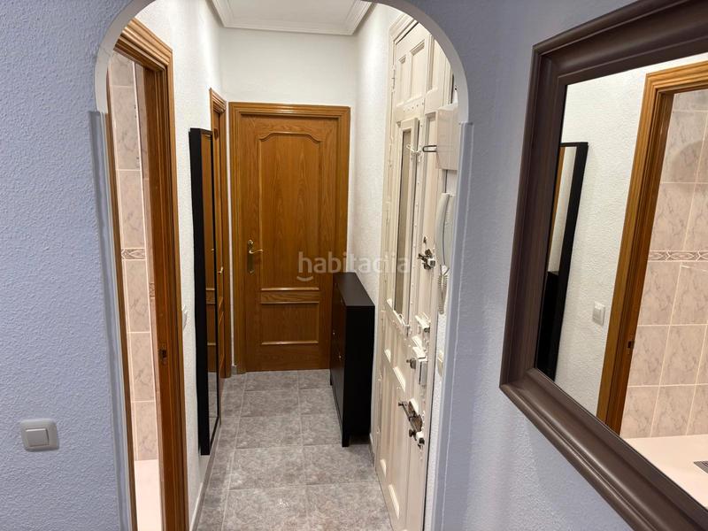 Foto 5bab7509-ec23-4dca-8ef8-f88d6d409464. Alquiler piso  amueblado en alquiler para estudiantes con 2 dormitorios en Madrid