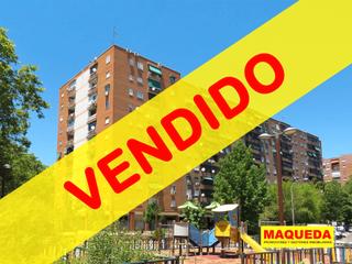 Pis  Avenida del oeste. Piso amplio y luminoso en avenida del oeste, junto a calle los c