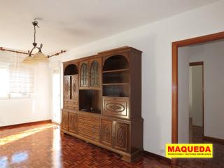 Miete Etagenwohnung  Calle zamora. Piso en alquiler en los cantos - alcorcón centro