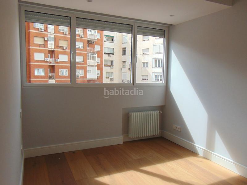 Foto abf79c1c-a448-4af7-a2ab-438640a900d1. Pis amb calefacció aparcament a Guindalera Madrid