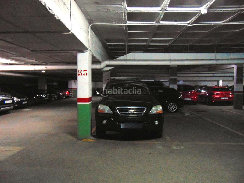 Foto 3c13caf2-95a9-443f-ae37-ae2ae3323b17. Parking voiture dans Los Ángeles Madrid